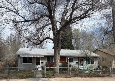 910 1st St, Colorado Springs, CO 80907