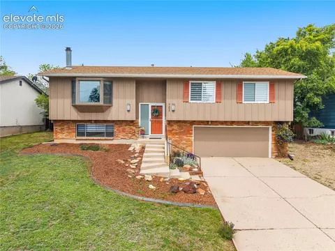 702 Paradise Ln, Colorado Springs, CO 80904