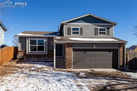 3107 Sunray Pl, Colorado Springs, CO 80916