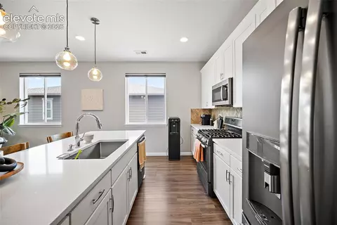 Kitchen - 12820 Stone Valley Dr, Peyton, CO 80831 photo 5 of 5