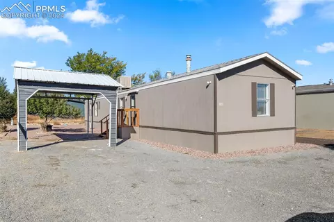 165 E Cellini Dr, Pueblo, CO 81007