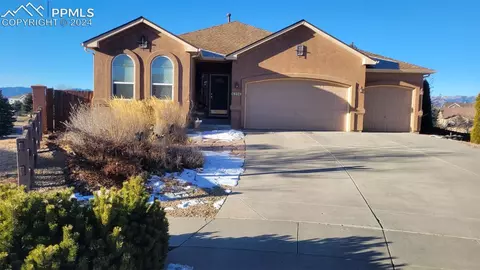 6206 Canyon Crest Loop, Colorado Springs, CO 80923
