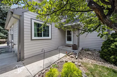 286 Cobblestone Dr, Colorado Springs, CO 80906