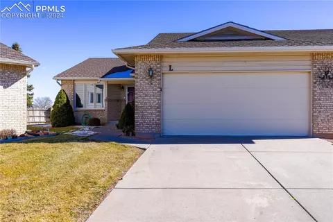 53 Sovereign Cir #L, Pueblo, CO 81005