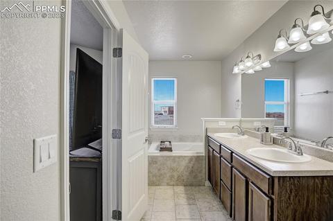 11933 Eagle Crest Ct, Peyton, CO 80831 photo 7