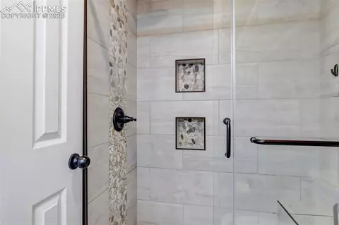 Bath - 18215 E Warren Ave, Aurora, CO 80013 photo 4 of 5