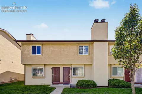 3135 Starlight Cir, Colorado Springs, CO 80916