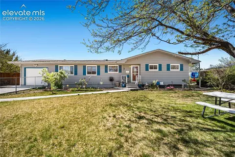 4011 Valley Dr, Pueblo, CO 81008