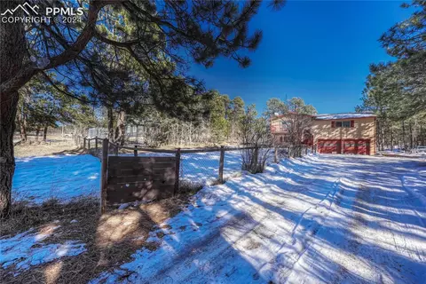 13455 Meadow Glen Ln, Colorado Springs, CO 80908