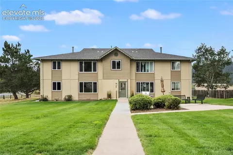 380 Paradise Cir #E-2, Woodland Park, CO 80863