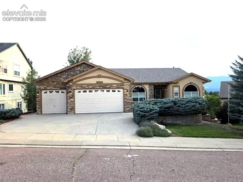 1071 Hummingbird Ct, Colorado Springs, CO 80921