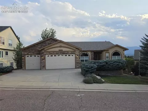 1071 Hummingbird Ct, Colorado Springs, CO 80921