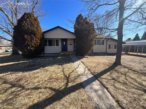1365 Diana Ln, Colorado Springs, CO 80909