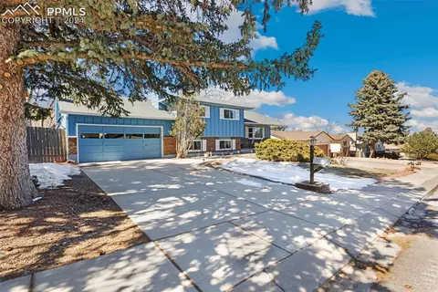 6328 Ashcroft Dr, Colorado Springs, CO 80918