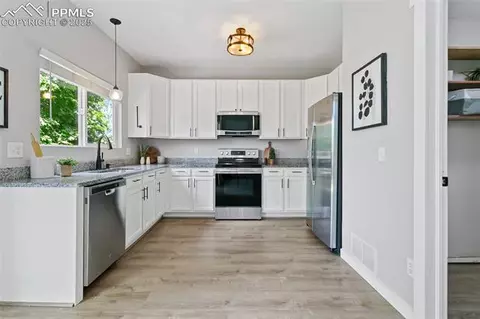 7212 Westerner Dr, Colorado Springs, CO 80922