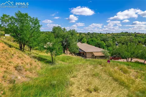222 Wine St, Colorado Springs, CO 80904