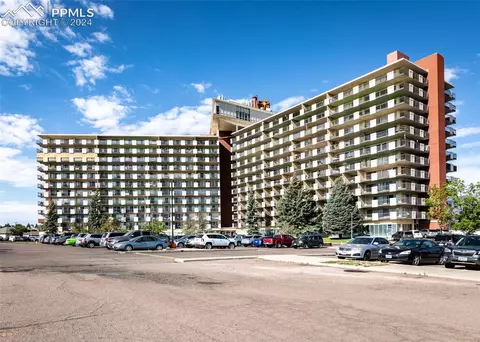 411 Lakewood Cir #B-235, Colorado Springs, CO 80910