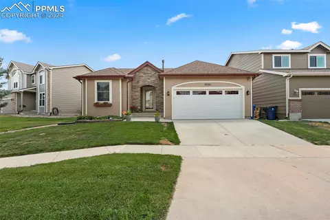 8030 Radcliff Dr, Colorado Springs, CO 80920