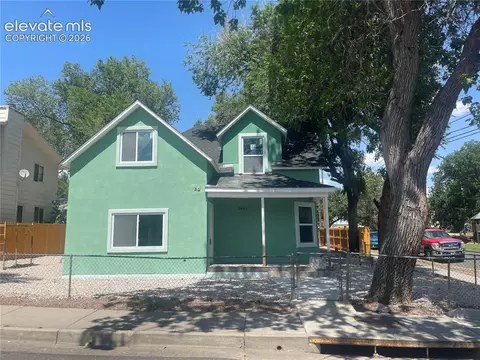 2402 W Uintah St, Colorado Springs, CO 80904