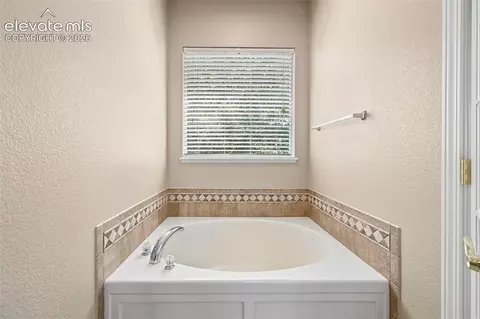 Bath - 10892 Huron Peak Pl, Peyton, CO 80831 photo 2 of 2