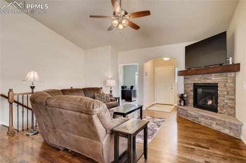 19983 Lindenmere Dr, Monument, CO 80132 photo 4