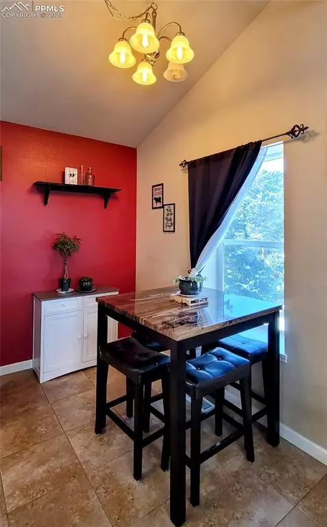 646 Trumbull Ln, Monument, CO 80132 photo 3