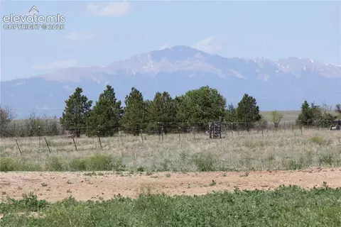 6060 Coyote Ln, Peyton, CO 80831