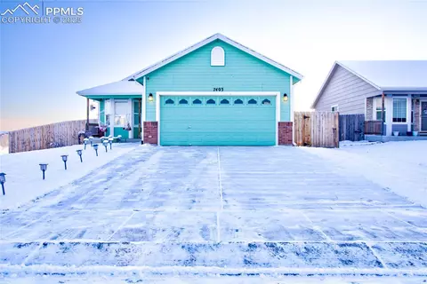 7403 Farmcrest Rd, Colorado Springs, CO 80925