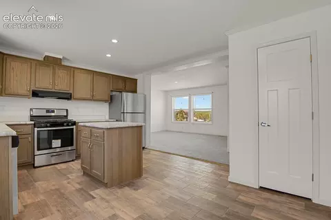 Kitchen - 58 Elfin Glen Dr, Divide, CO 80814 photo 1 of 4
