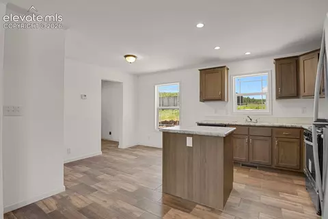 Kitchen - 58 Elfin Glen Dr, Divide, CO 80814 photo 3 of 4