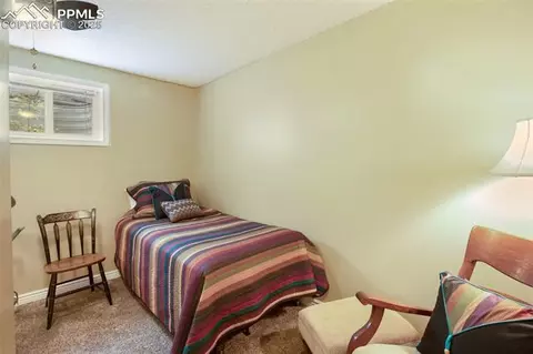 555 Elfin Glen Dr, Divide, CO 80814 photo 33