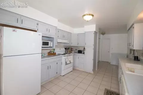 529 E 4th St, Florence, CO 81226 photo 11