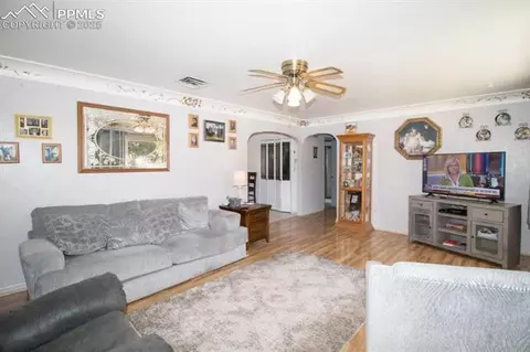 529 E 4th St, Florence, CO 81226 photo 5