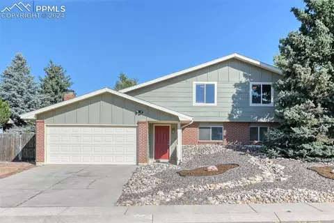 5230 Bunk House Ln, Colorado Springs, CO 80917