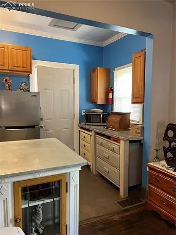 308 E 10th St, La Junta, CO 81050 photo 11