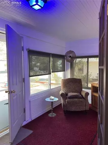 308 E 10th St, La Junta, CO 81050 photo 4