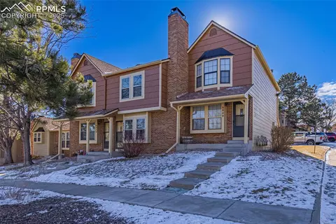 6838 Overland Dr, Colorado Springs, CO 80919