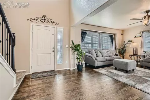 10824 Klondike Dr, Peyton, CO 80831 photo 4