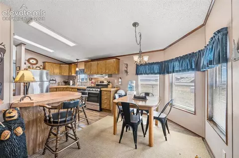 Dining - 75 Sixth St, Como, CO 80432 photo 4 of 4