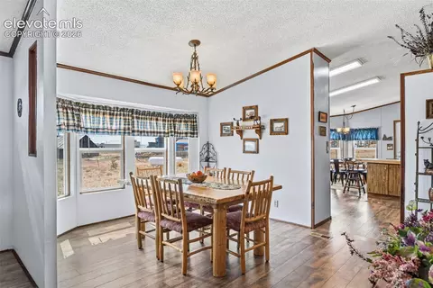 Dining - 75 Sixth St, Como, CO 80432 photo 1 of 4