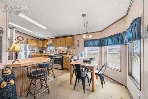 Dining - 75 Sixth St, Como, CO 80432 photo 4 of 4