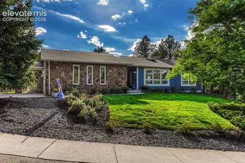 1602 Vickers Dr, Colorado Springs, CO 80918