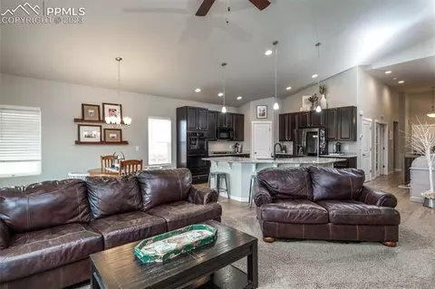 10271 Moorcroft Dr, Peyton, CO 80831 photo 9