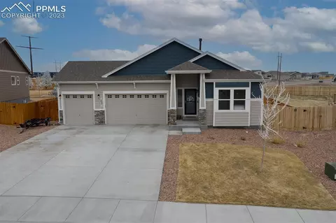 10271 Moorcroft Dr, Peyton, CO 80831 photo 1