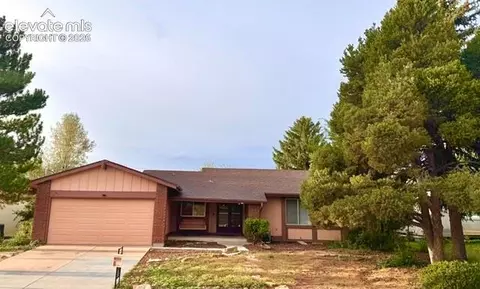 569 Red Cliff Rd, Colorado Springs, CO 80906