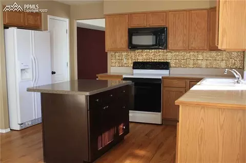 8143 Oliver Rd, Peyton, CO 80831 photo 5
