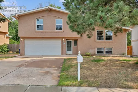 2811 Keystone Cir, Colorado Springs, CO 80918