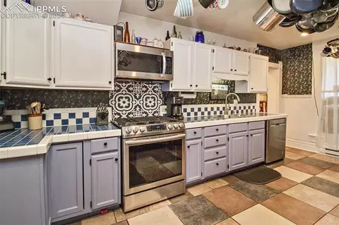 219 E 4th St, Florence, CO 81226 photo 12