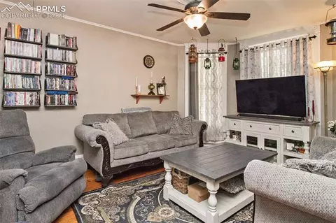 219 E 4th St, Florence, CO 81226 photo 10