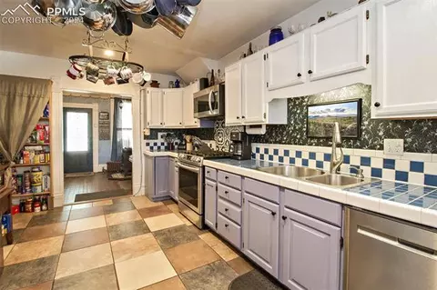 219 E 4th St, Florence, CO 81226 photo 13